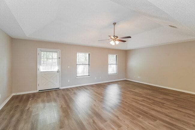 Photo - 2098 Allison Ct