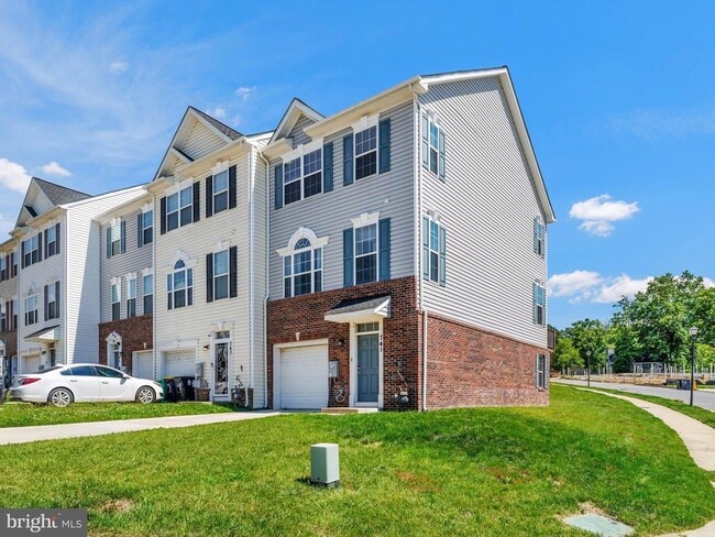 Photo - 741 Maury Ave Townhome