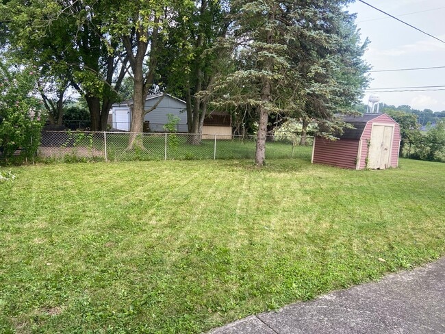 Photo - 3447 Arnsby Rd