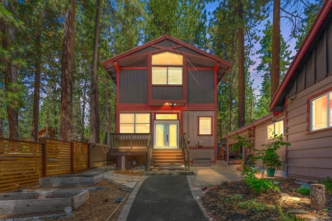 LONG TERM RENTAL UPDATED COTTAGE - LONG TERM RENTAL UPDATED COTTAGE