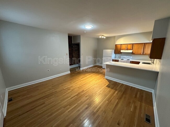 Building Photo - 4250 Castleman Ave