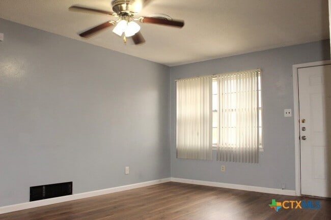 409 Short Ave