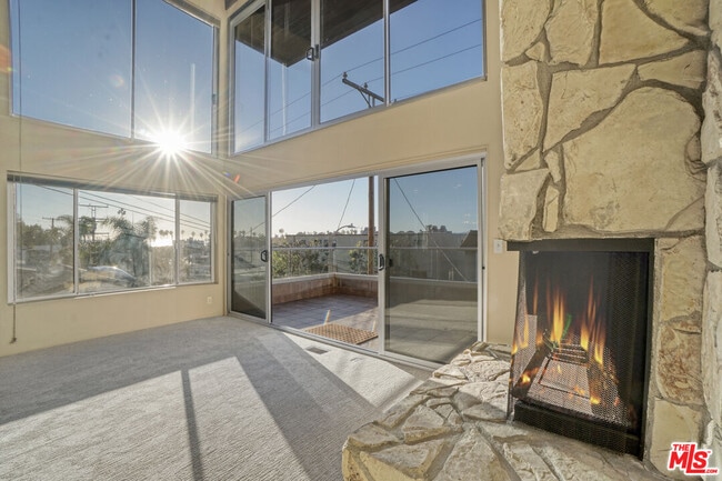 Photo - 364 Pershing Dr
