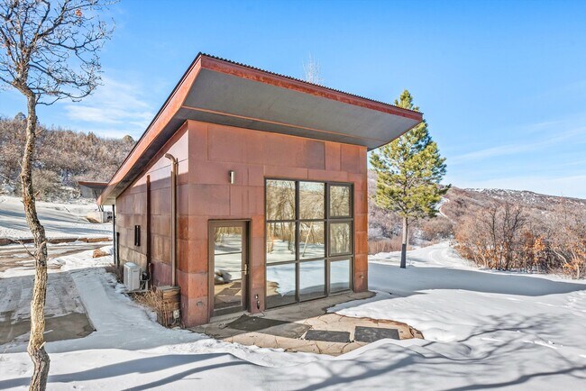 Photo - 2700 Juniper Hill Rd