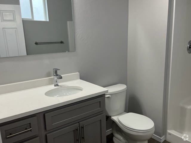 Building Photo - 210 Montana Ave Rental