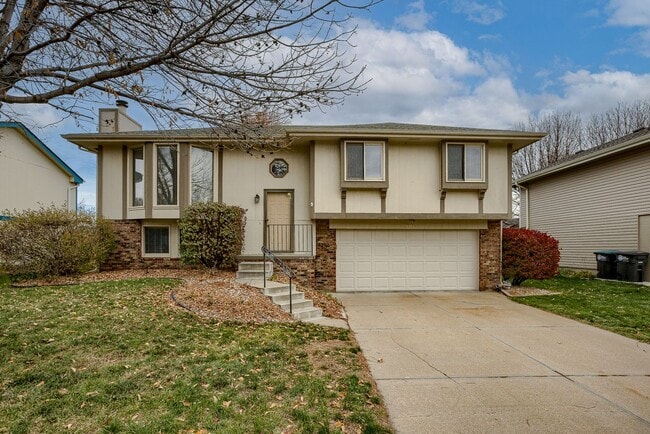 Building Photo - Millard 3 Bedroom!!