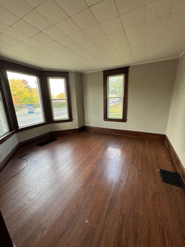 Photo - 1420 St Joseph Blvd