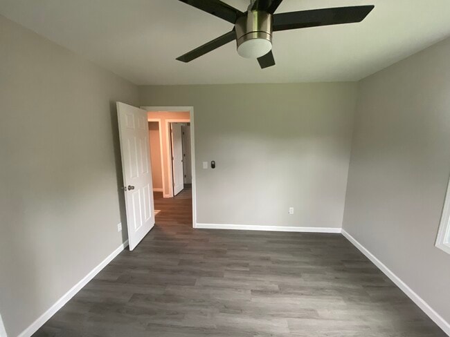 Photo - 260 Moughon St