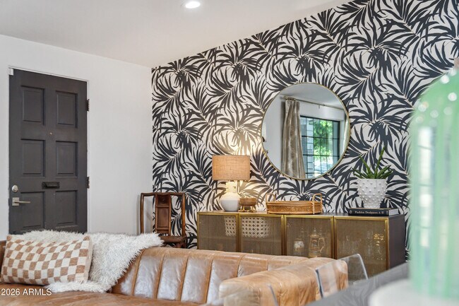 Photo - 6750 N 13th St