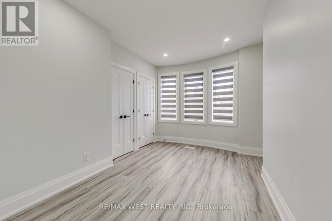 Photo - 1190 Ossington Ave