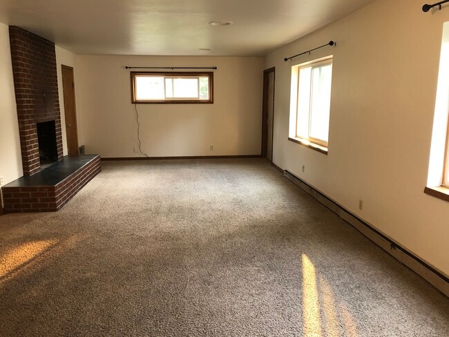 Photo - 1048 NE Monroe St