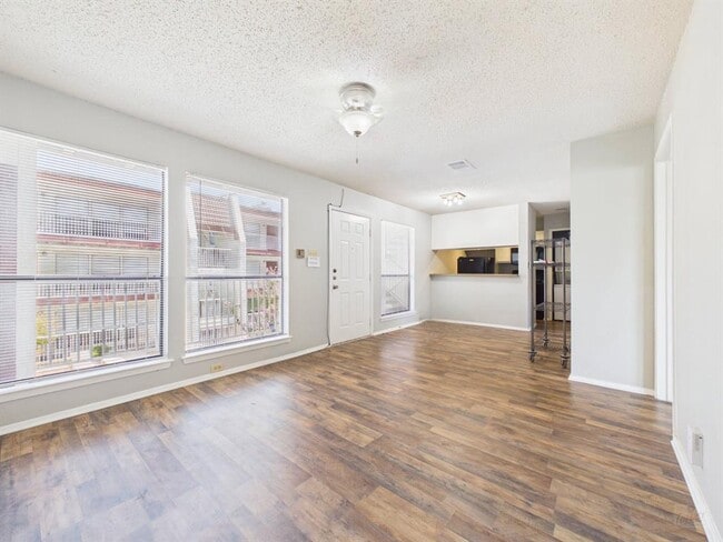 Photo - 3115 Helms St Unit 210