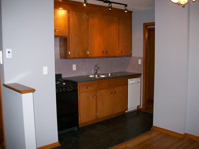 Photo - The Coliseum