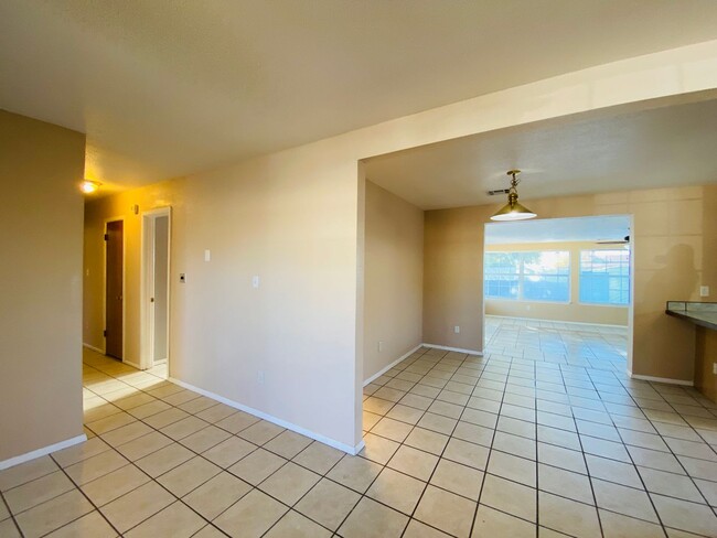 Photo - 4/2 Home with a backyard!