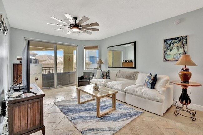 975 NW Flagler Ave Unidad 407