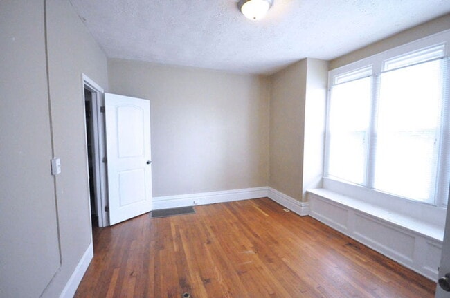 Photo - 186 Chittenden Ave