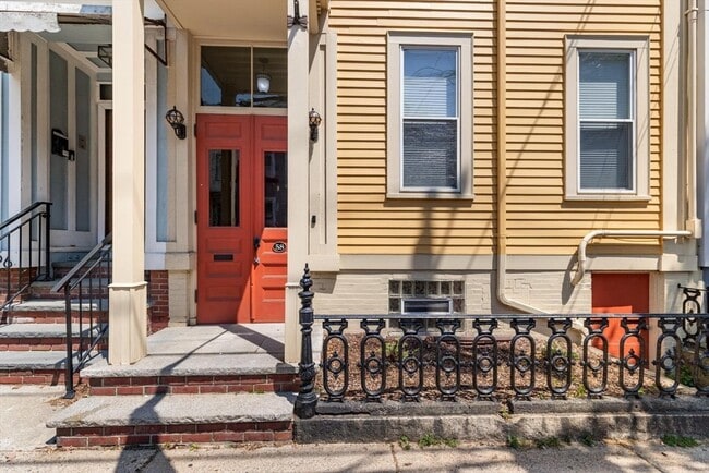 Building Photo - 58 G St