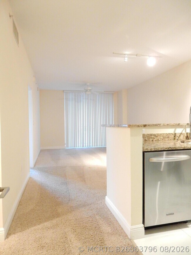 Photo - 550 Okeechobee Blvd Unit 714