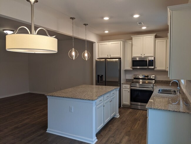 Photo - 3 Bedroom Townhome Sherrill's Ford