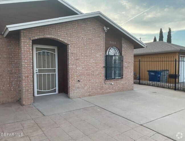Building Photo - 3613 Tierra Zafiro Dr Rental