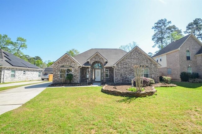 Photo - 759 Forest Ln Dr House