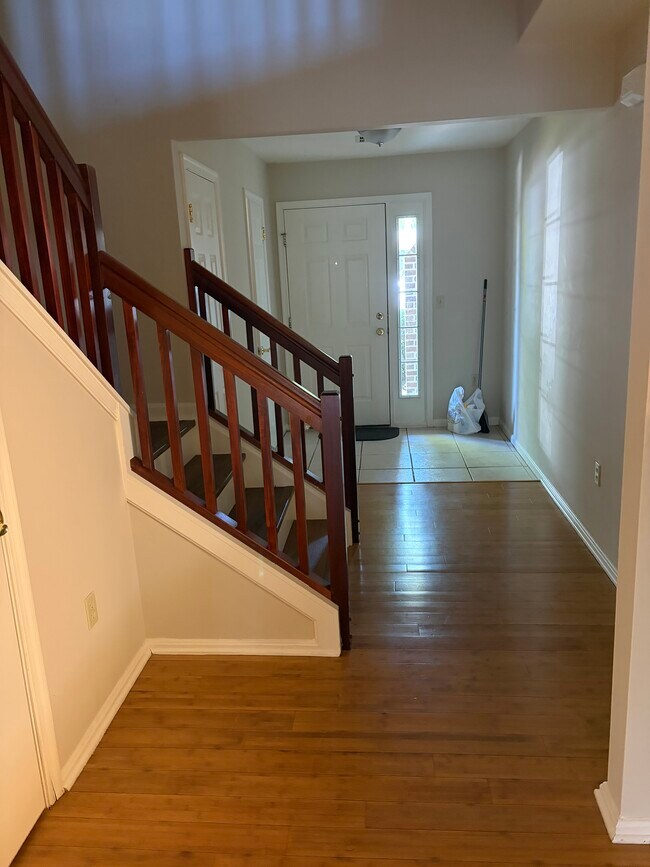 114 Cardinal Ln