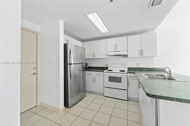 Photo - 3410 Coral Way Unit 706
