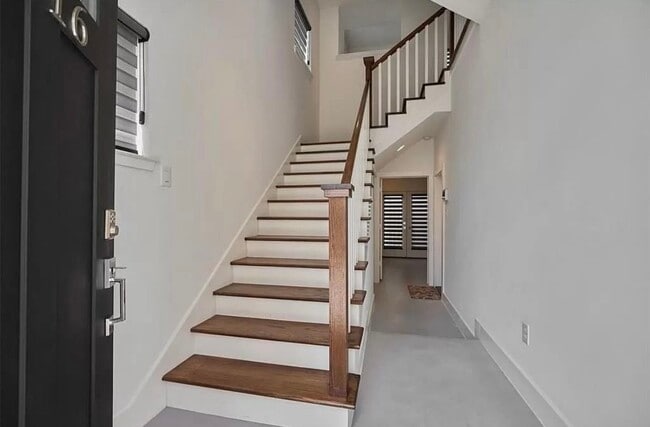 Photo - 1416 Ruthven St