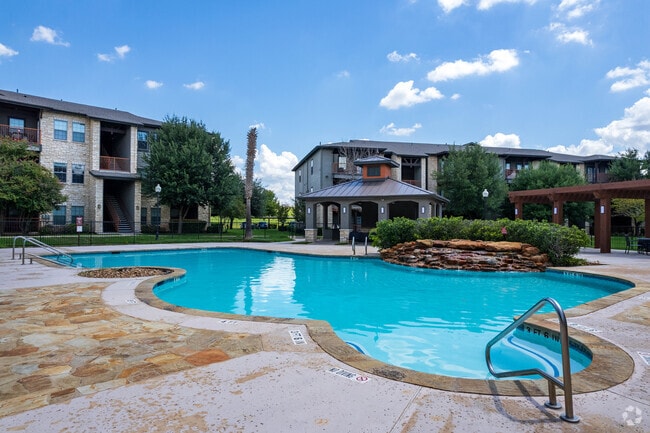 Oasis at Plum Creek Apartments - Oasis at Plum Creek Apartments