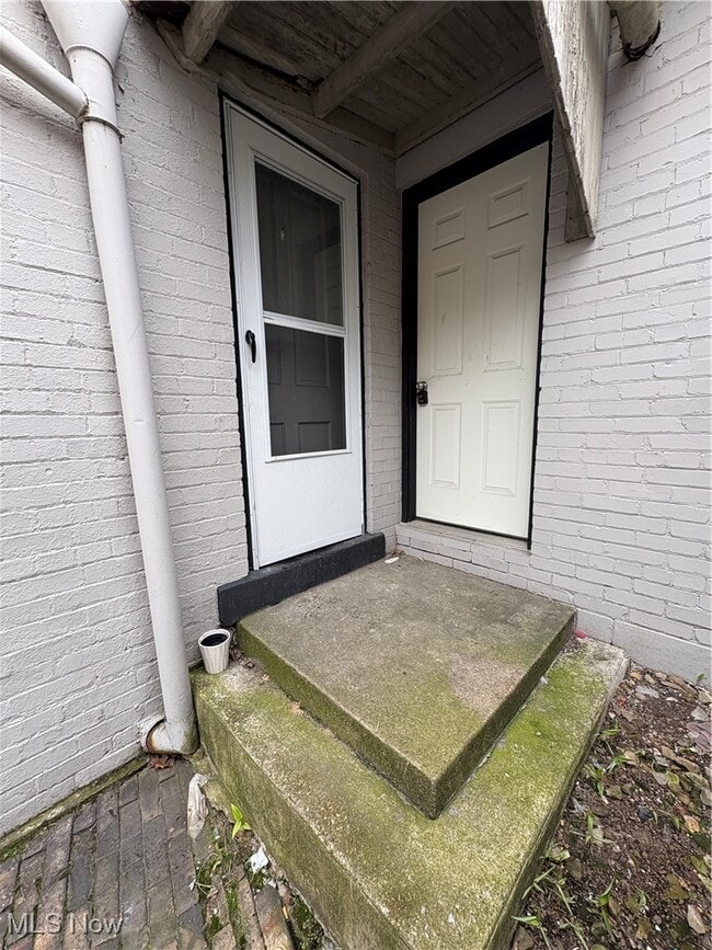 Building Photo - 123 S Lincoln Ave