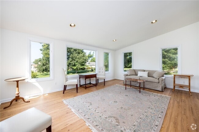 Building Photo - 460 Stone Rd Rental