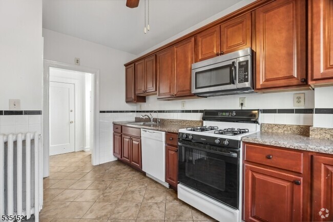 Building Photo - 463 Pavonia Ave Rental