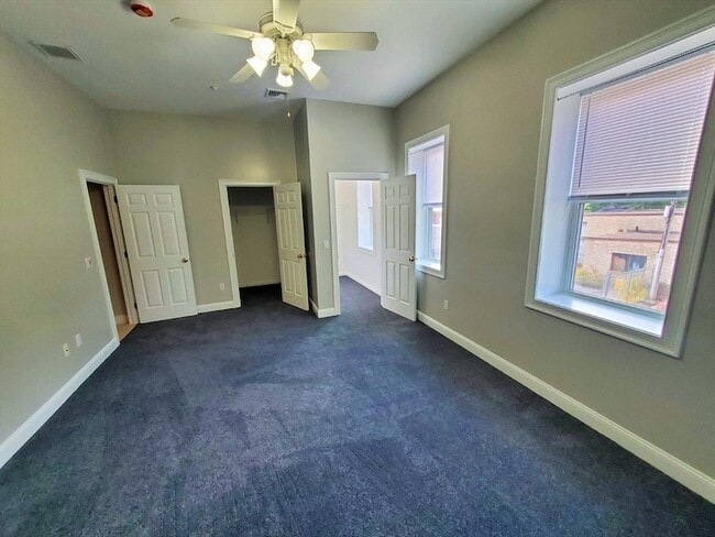 Photo - 37 Central Square Unidad 37B