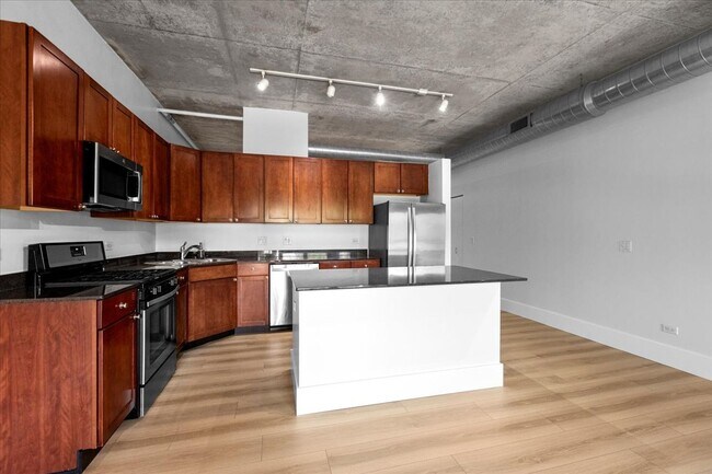 Photo - 1000 N Kingsbury St Condo