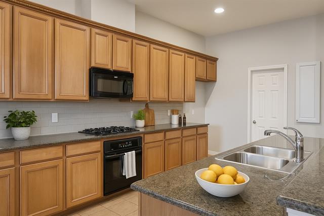 Photo - 7656 Lancaster Gate