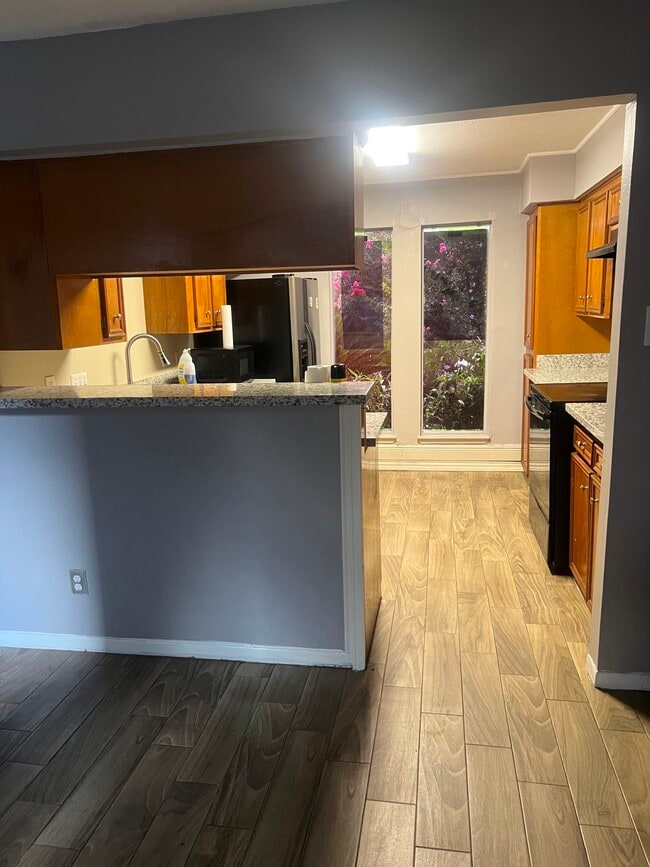 Photo - 10924 Village Bend Ln Unit 924