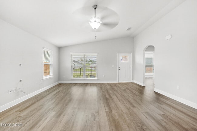 Photo - 1003 Bayside St