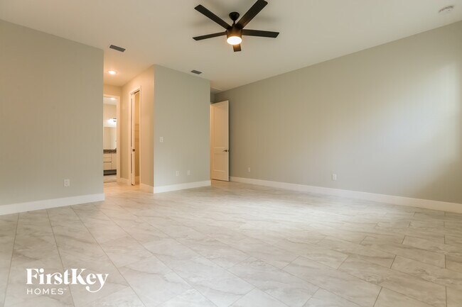 Photo - 4391 Cuthbert Ave