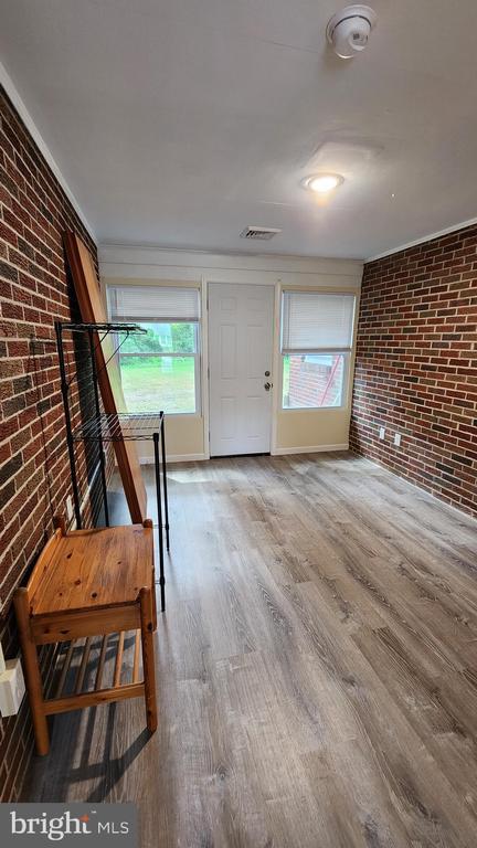 Photo - 202 Holly St