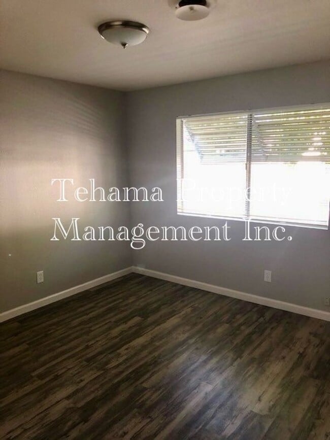 Photo - 1260 Luning St Unidad B