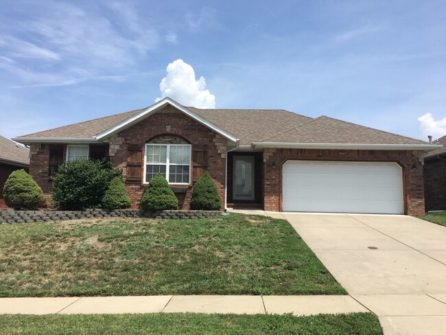 3 Bedroom Home in Wonderful Neighborhood! - 3 Bedroom Home in Wonderful Neighborhood!
