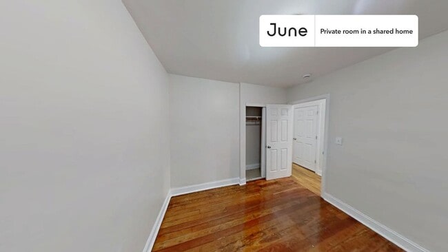 Private bedroom in 4 bed/1 bath Home - Private bedroom in 4 bed/1 bath Home