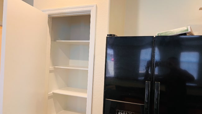 Photo - 1437 N 80th Ln