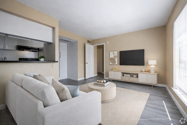 Building Photo - Venetian Apartamentos Houston