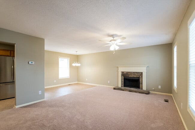 Photo - 414 Ivy Crest Dr