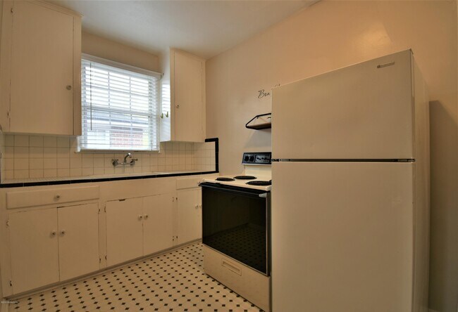 3661 St Johns Ave Unidad 3