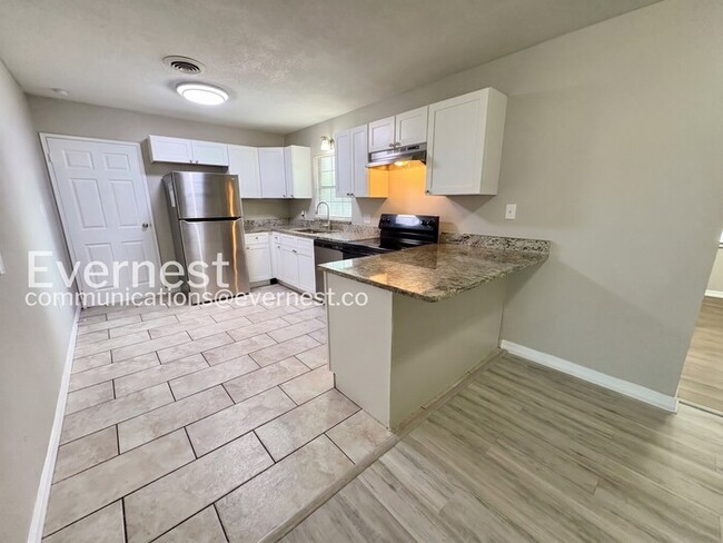 Photo - 3Bed / 2Bath Spacious Single Family Home with Modern Amenities / Available Soon!