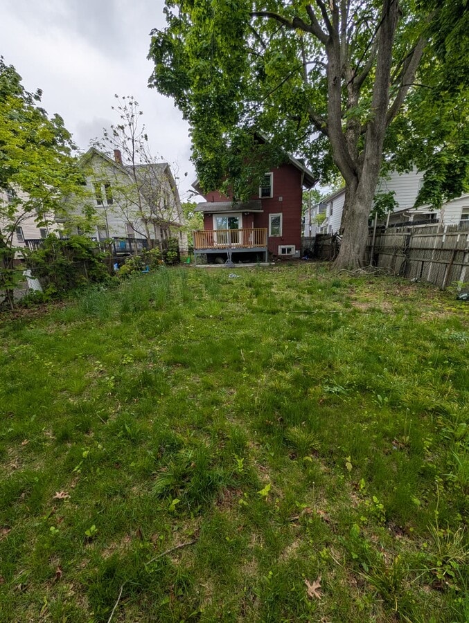 Photo - 242 W Hazel St