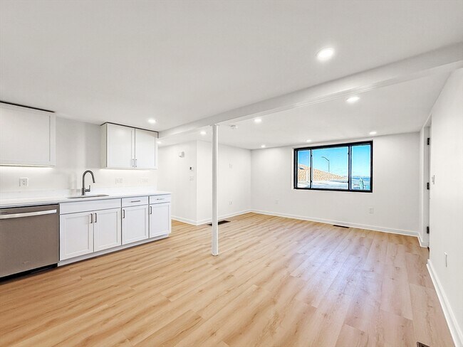 Photo - 204 Endicott Ave Unit 2