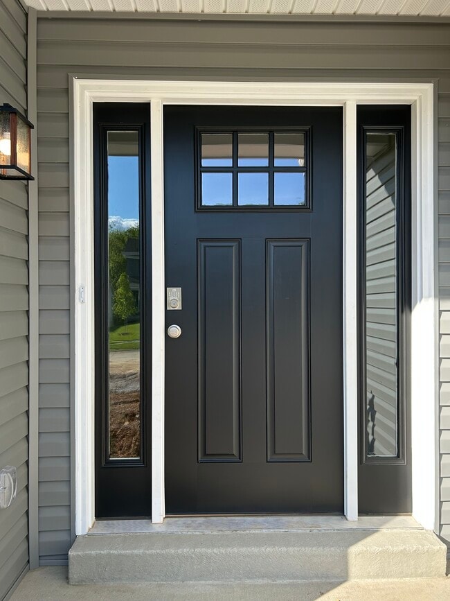 Photo - 452 Sweetgrass Dr House